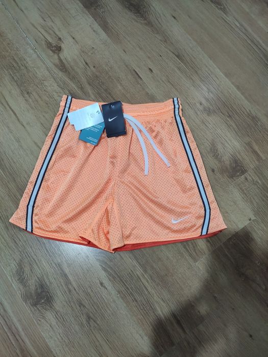 Pantaloni scurți de damă Nike mărimea XS
