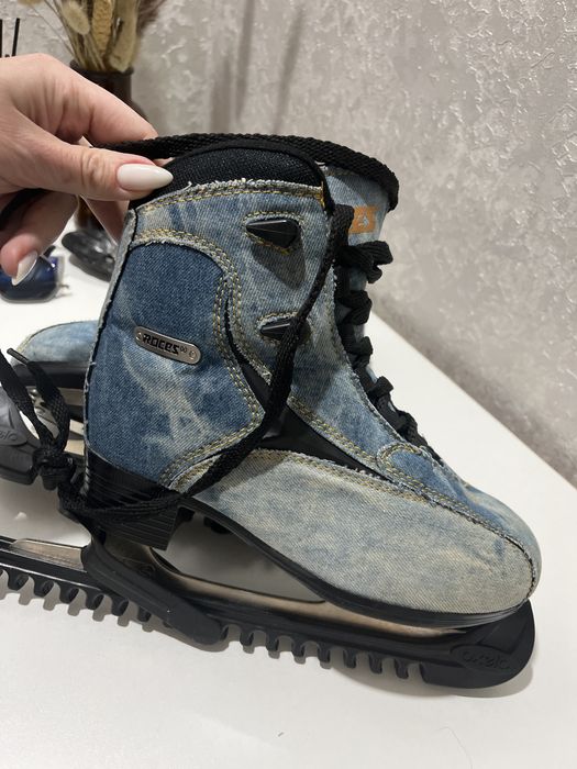 Продам коньки б/у