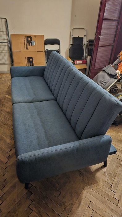 Разтегателен диван HARNDRUP тъмносин