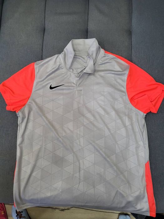 Чисто Нова Оригинална тениска Nike