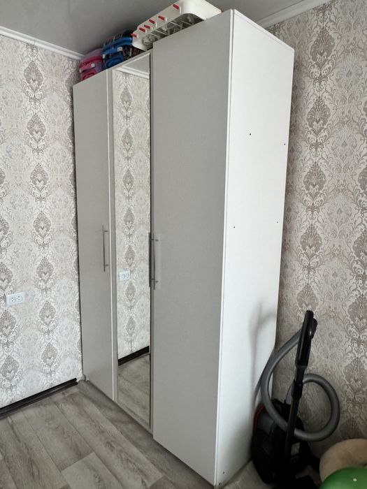 Продам б/у шкаф в хорошем состоянии,