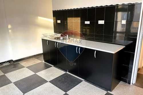 Дава се под наем Четиристаен апартамент в София, Център - 120 кв.м за 990 € - Снимка #10