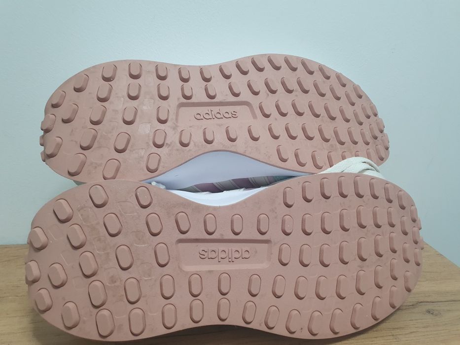 Маратонки Adidas Run 70s
