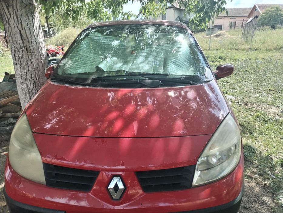 Vând Renault scenic
