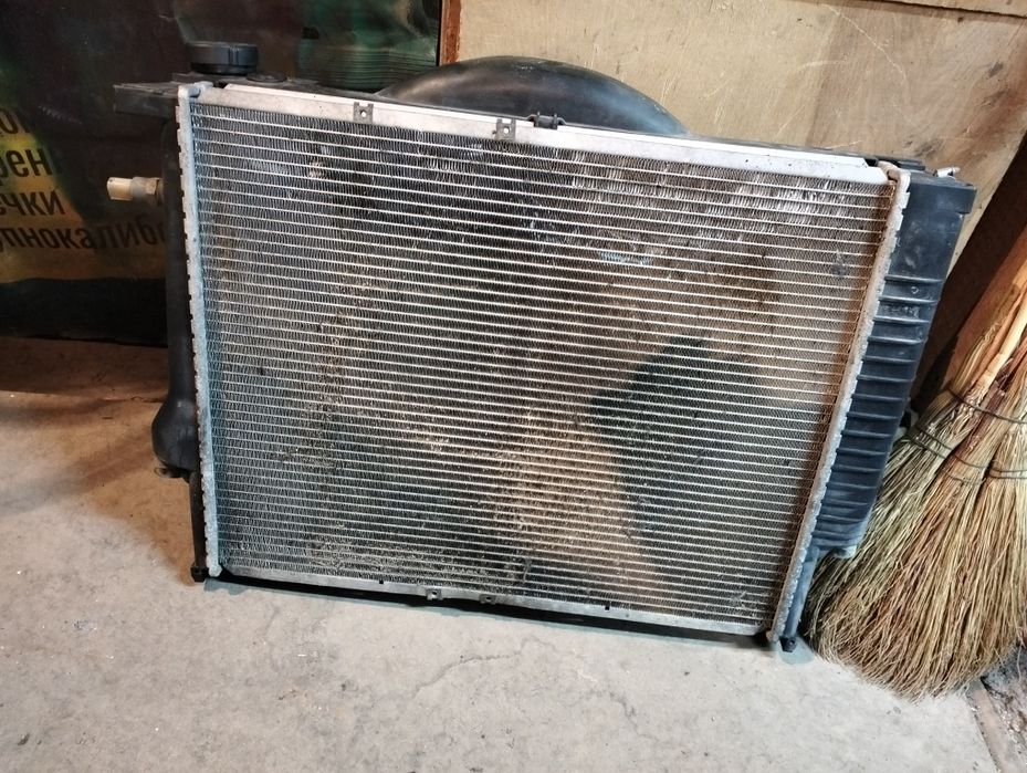 Радиатор тропик BEHR E36