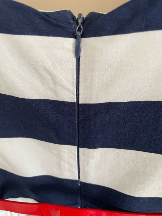 Рокля в бяло и синьо райе за момиче на Minoti/Миноти, размер 92-98 см.