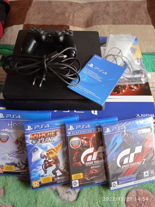 Продаю обсалютно новыи плестеишэн