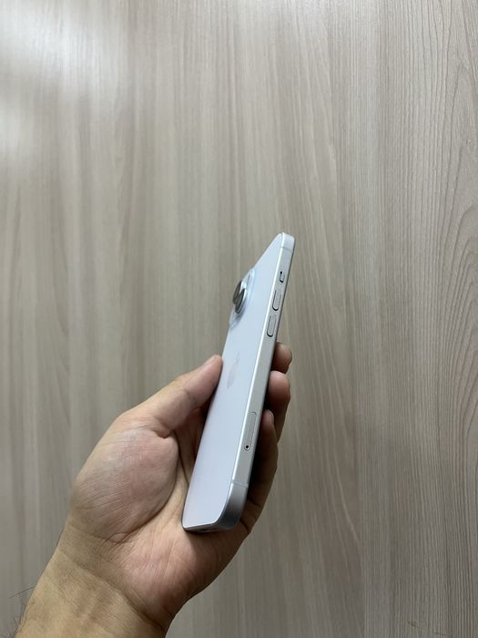 Продам Айфон 15 256ГБ 86%