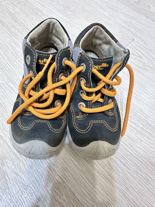 Ботинки детские осенние 23, 25 р