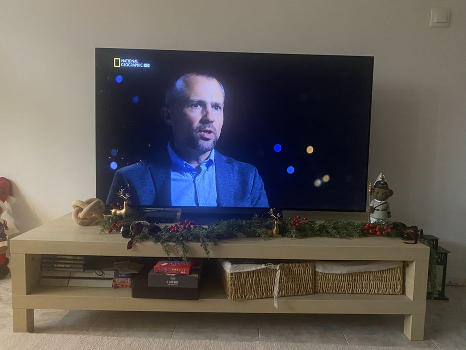 Шкаф за телевизор