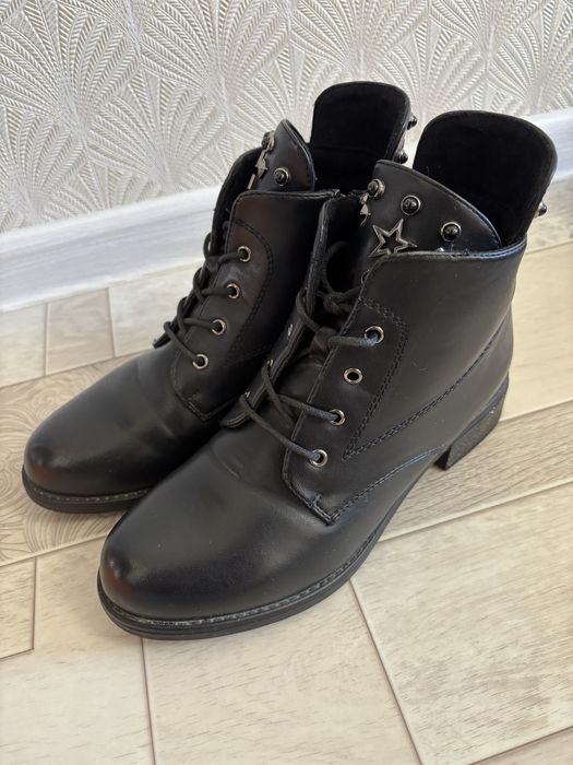 Продам сапожки осень-весна