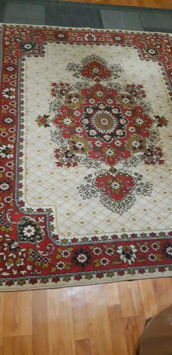 Продам ковер 190х140