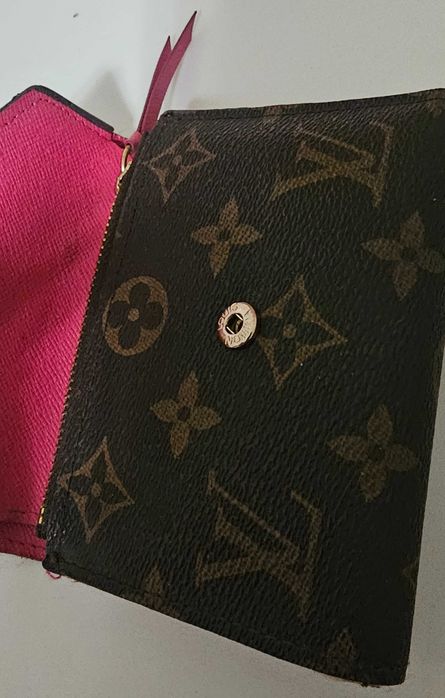 Продам срочно кошелек Louis Vuitton