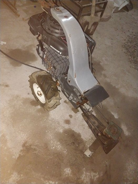 Косилка беда уришга сотилади