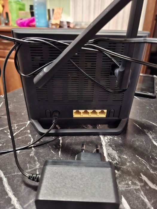 РОУТЕР в  отличном рабочем состоянии