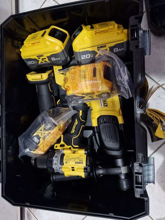 Набор акумуляторных Инструментов Dewalt