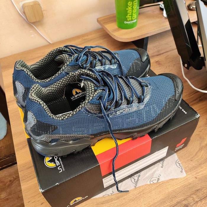 Треккинговые кроссовки la sportiva