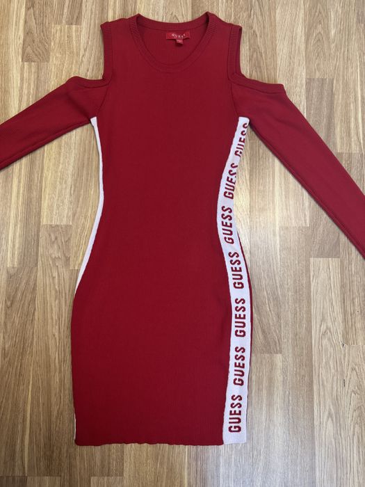 Платье утепленное оригинал GUESS