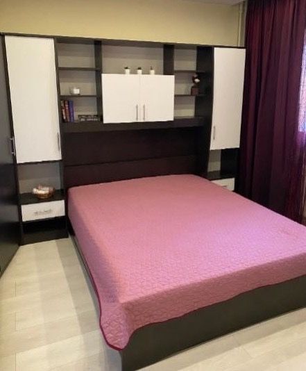 Дава се под наем Тристаен апартамент в София, Изток - 105 кв.м за 612 € - Снимка #2