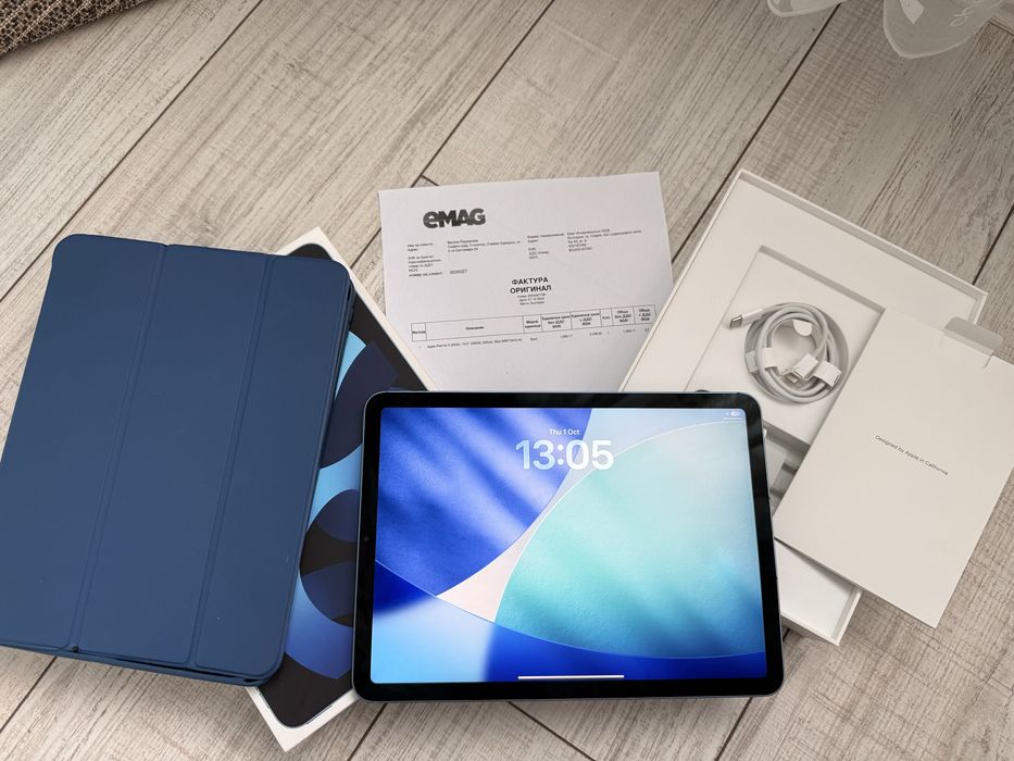 Apple iPad Air 11” – M1, 256GB, Cellular – 399 €