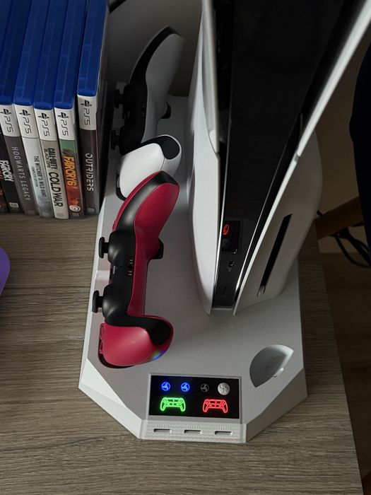 PS5 Disc Edition  Pachet COMPLET gata de jucat!