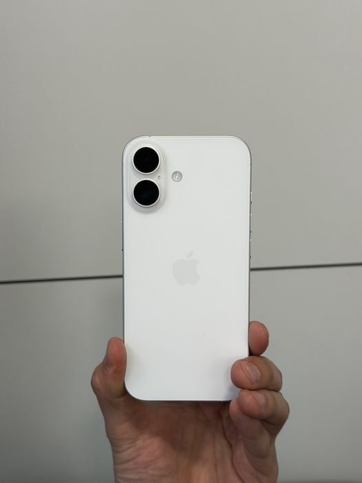 Продавам iPhone 17 512 GB