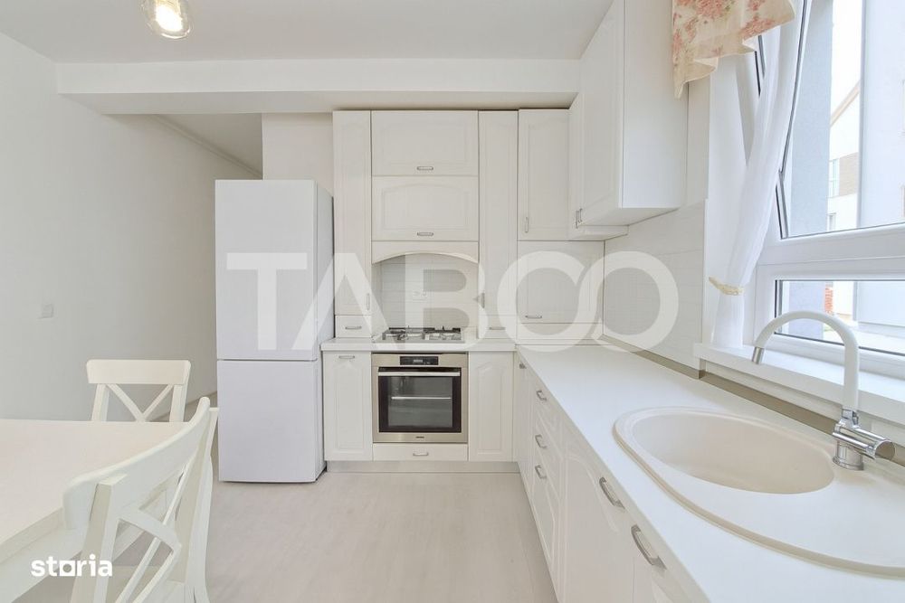 Apartament de vanzare 3 camere 2 bai gradina 74mp si parcare Selimbar — fotografia 3