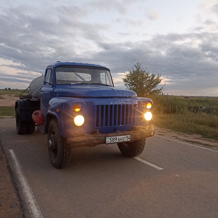 Продам машину Газ-53