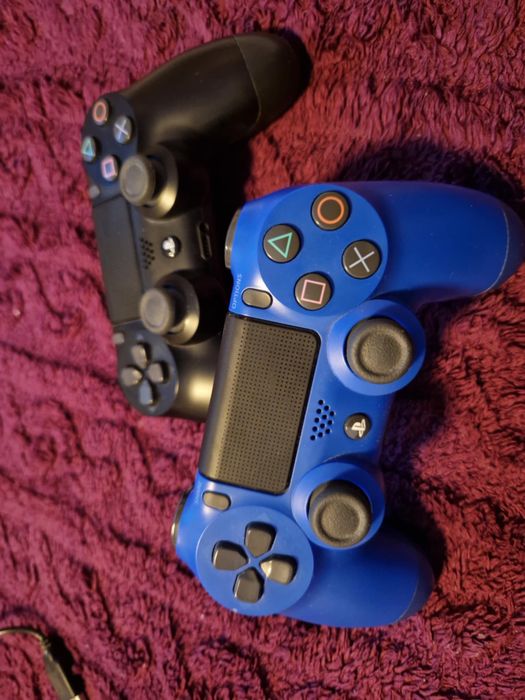 Play Station 4 pro 1tb