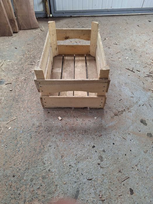 Дървени касетки за плодове и зеленчуци