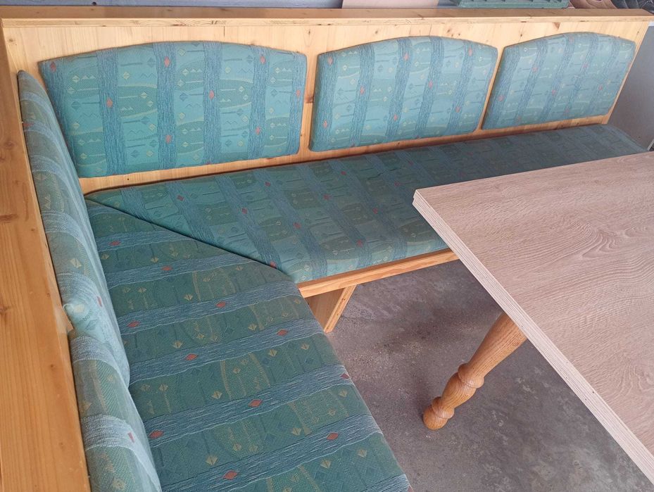 Coltare bucatarie + mese si scaune