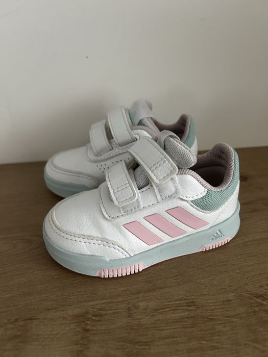 Маратонки Adidas 21 номер