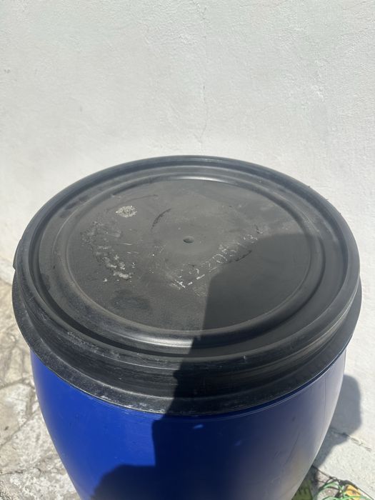 Бочка 200л (2 штуки)