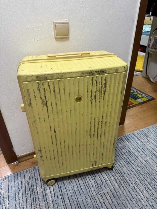 дорожный чемодан