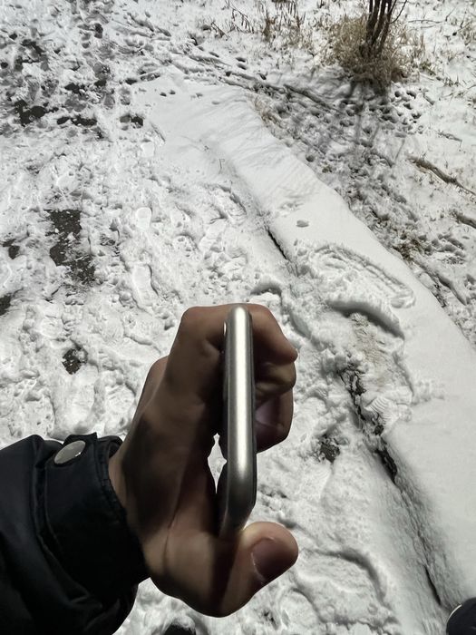 айфон 11 128гб акб:76