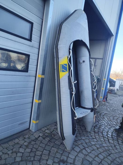 Продавам лодка Зодиак