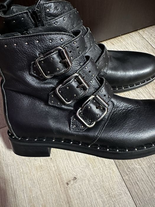 Ghete din piele naturală, mărimea 36