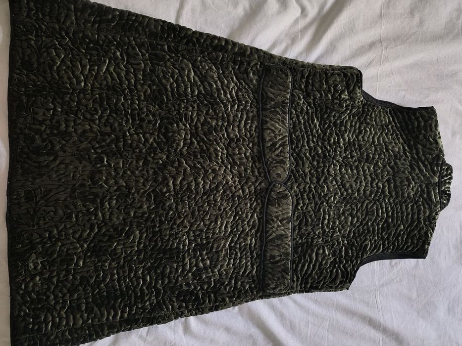 Новая стёганая безрукавка