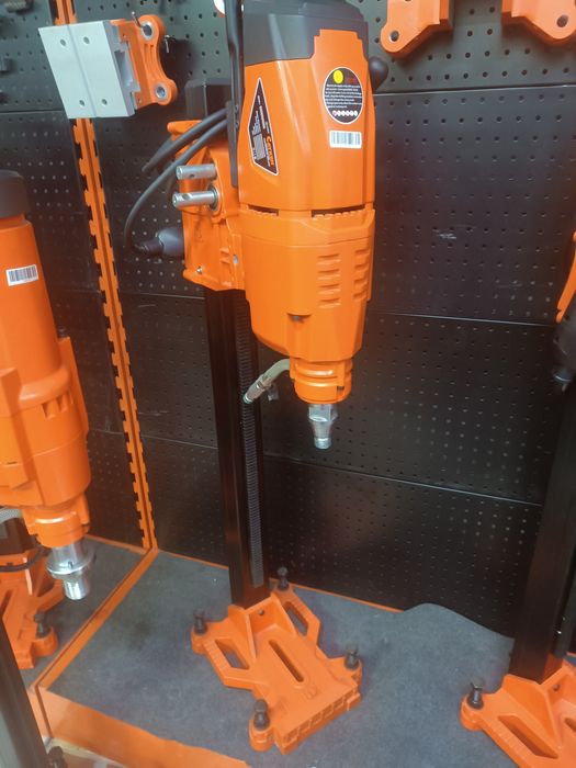 Аппарат алмазного сверления