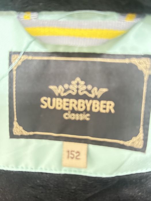 Продам куртку для девочки рост 146-152