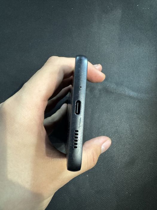 Samsung a33 6/128 qora