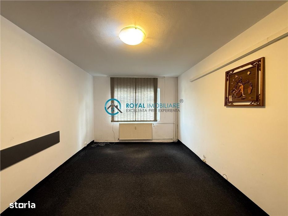 Royal Imobiliare - Vanzare Apartament zona Democratiei