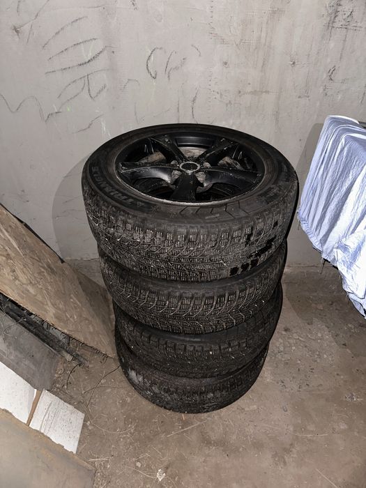 Продам срочно диск с зимней резиной