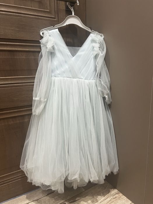 Продам два детских платья