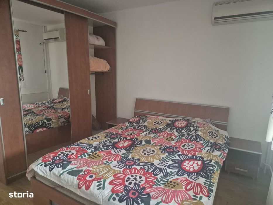 Apartament 3 camere zona Calea Calarasilor