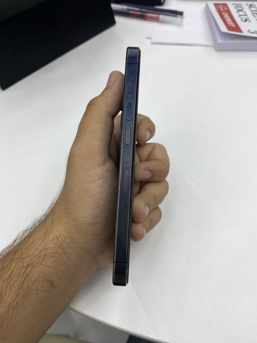 Iphone 15pro xolati yaxshi