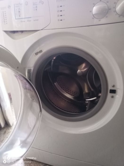 Пералня Индезит Indesit WIL 62 на части