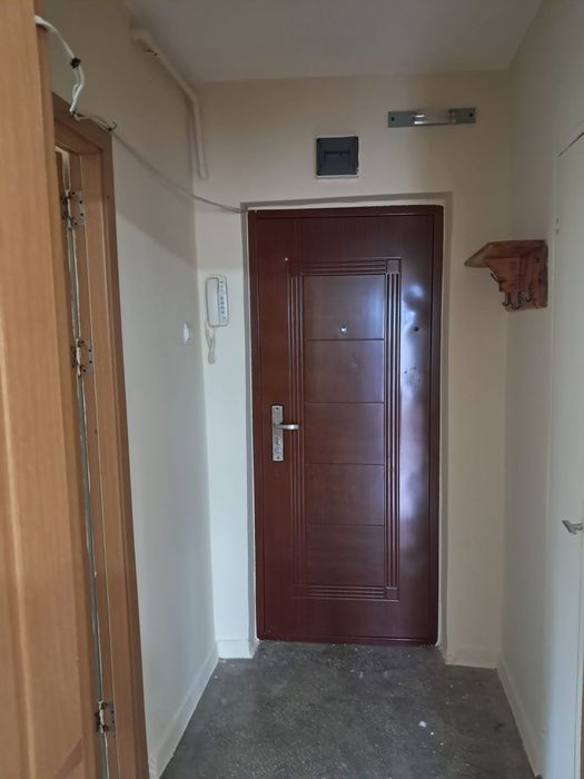 Inchiriez apartament
