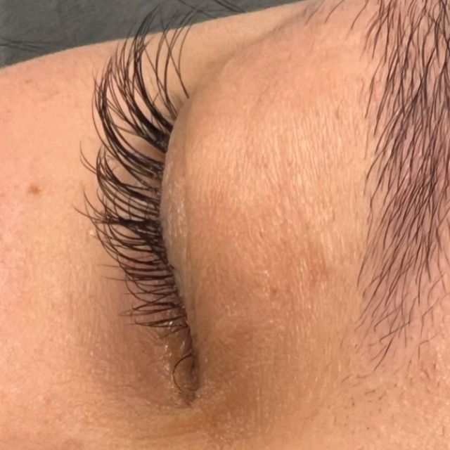 Наращивание ресниц, 3000 тг