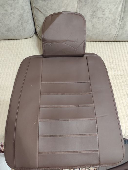 Продам чехлы на машину